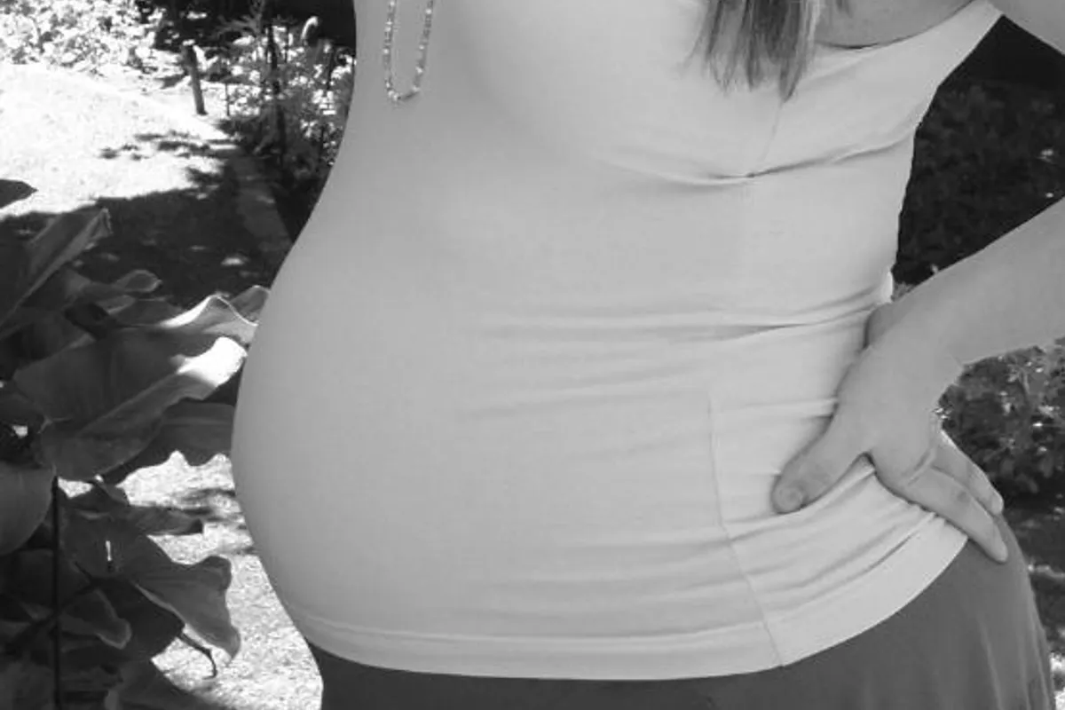 Drugo tromjesečje trudnoće: prvi pokreti bebe i fizičke promjene