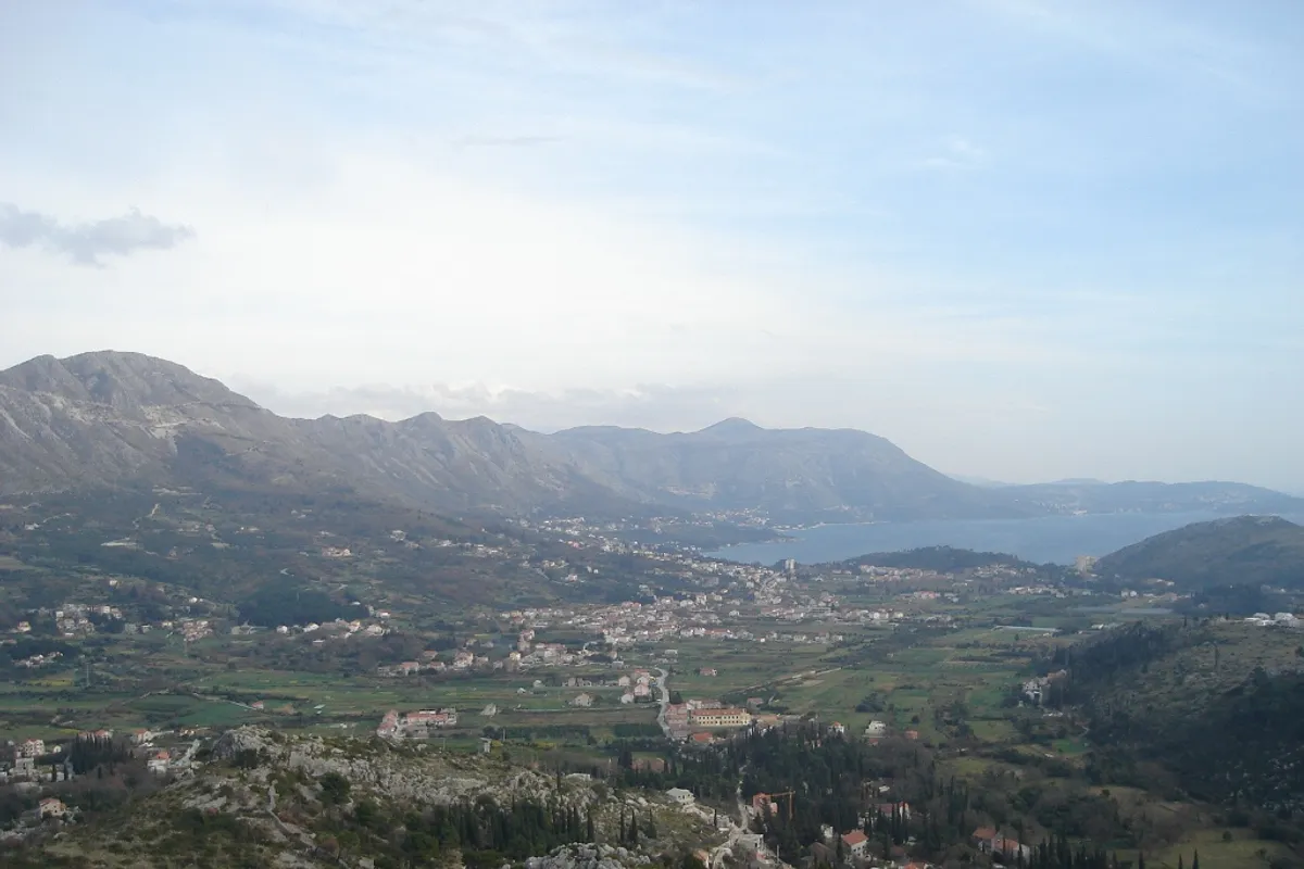 Dubrovnik: Drohne entdeckt 65 Verkehrsverstöße in Zaton und Čibača