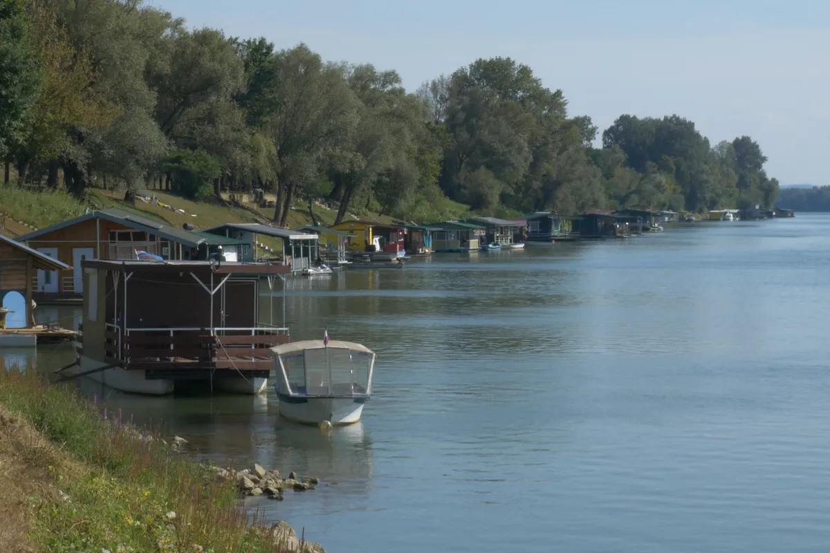 FOTO An der Save 365 Tage: Die einzige kroatische Straße, die auf dem Wasser lebt