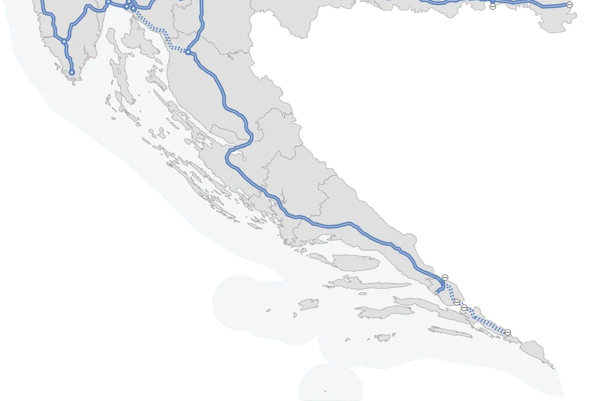 Traffic Jams on the Way to the Coast: A2 Closed to Trucks and Buses, Accidents on A1 and the Adriatic Highway