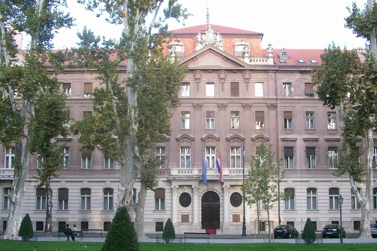 Hrvatsko veleposlanstvo u kontaktu sa zajednicom nakon potresa