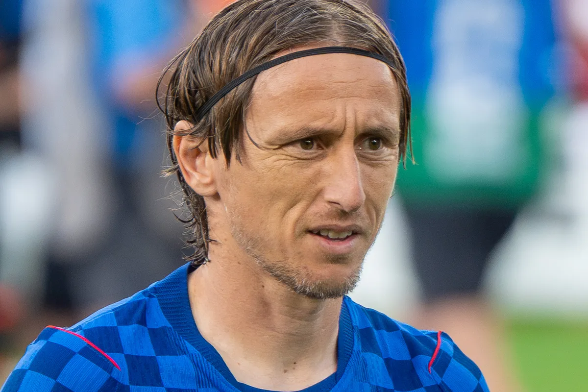 As a Boy He Posed with Modrić, 10 Years Later They Played Together