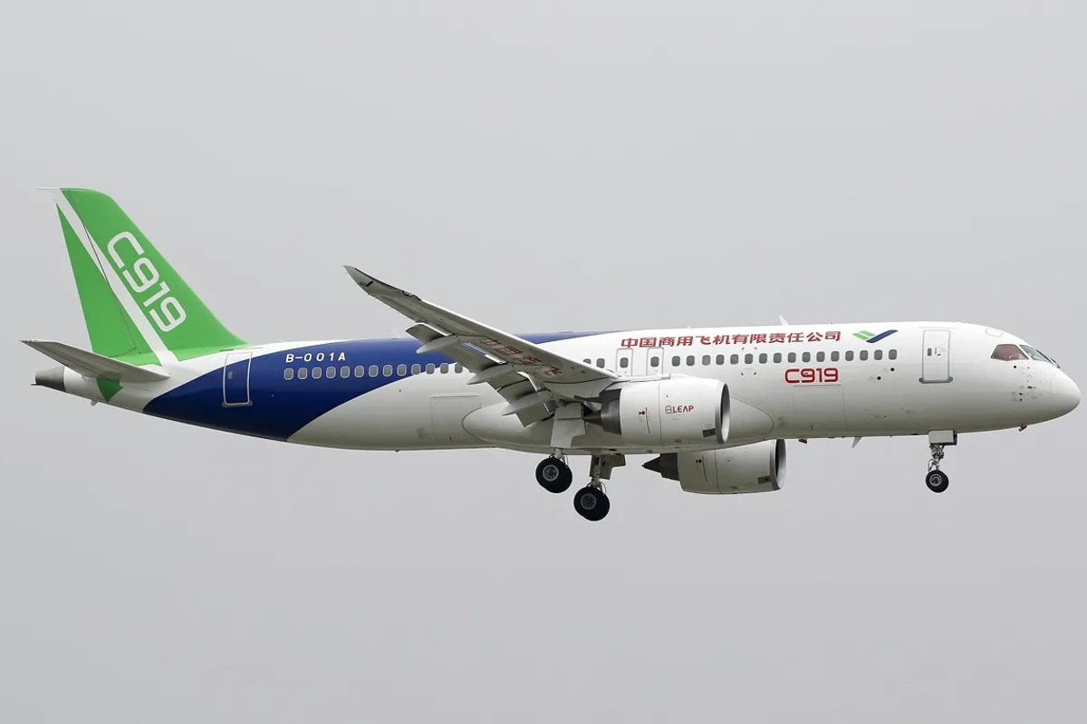 Chinas Antwort auf Boeing und Airbus startet zum ersten internationalen Flug