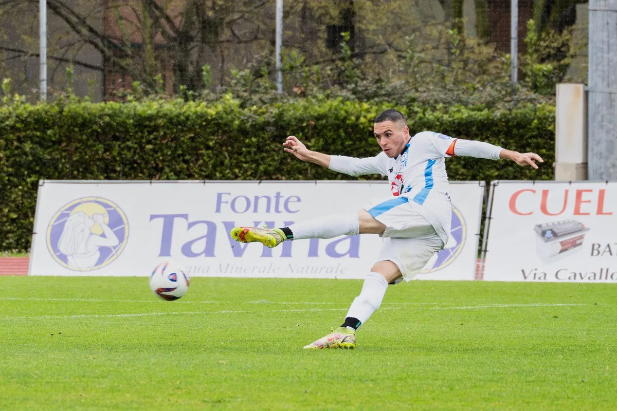 Modrić ostaje u Milanu: Ugovor produljen do lipnja 2027.