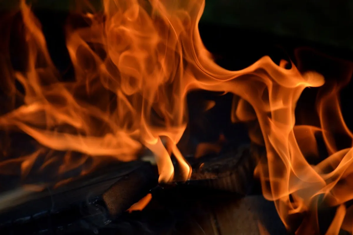 Feuer im Freien wird zur Straftat