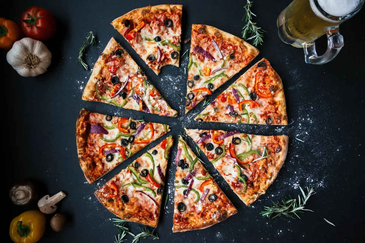 Pizzaiolo Lega aus Poreč backt 12.000 Pizzen in 12 Stunden