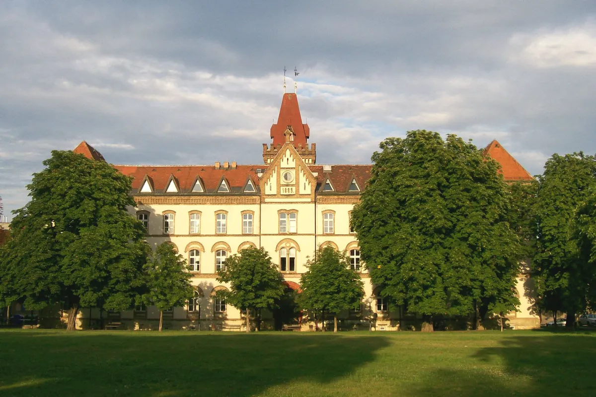 Historic Building in Central Zagreb Shines in New Splendor