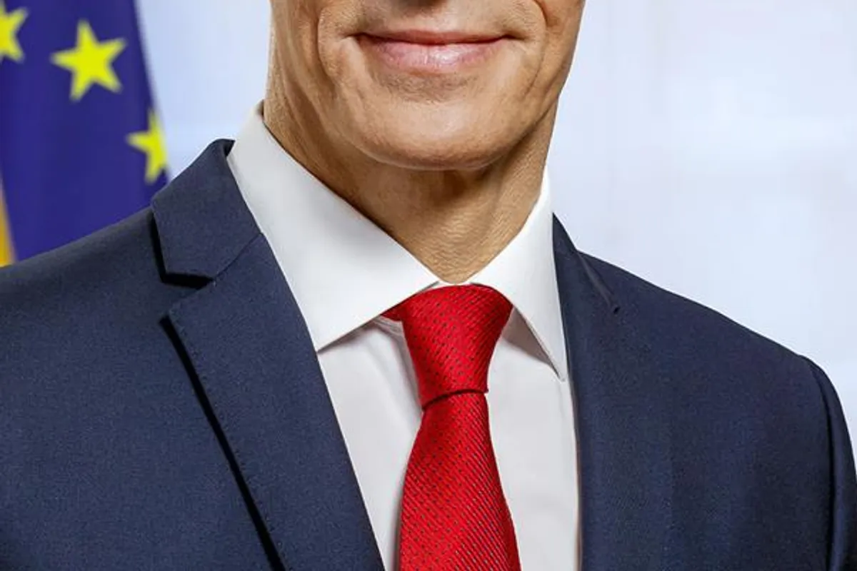 Požari u Europi: Macron sazvao krizni sastanak, u Španjolskoj evakuirano gotovo 90.000 ljudi