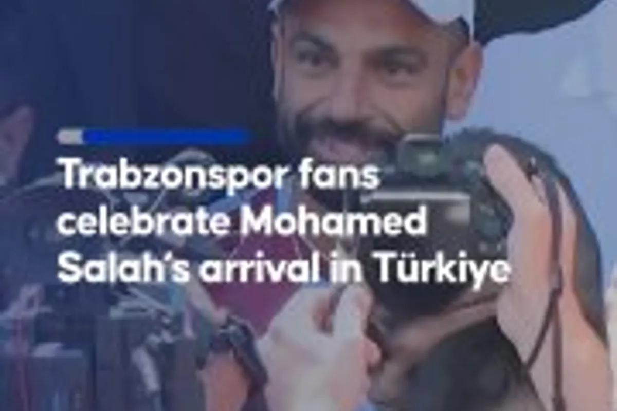 Salah in der Türkei angekommen: Hunderte Fans empfangen den ägyptischen Star