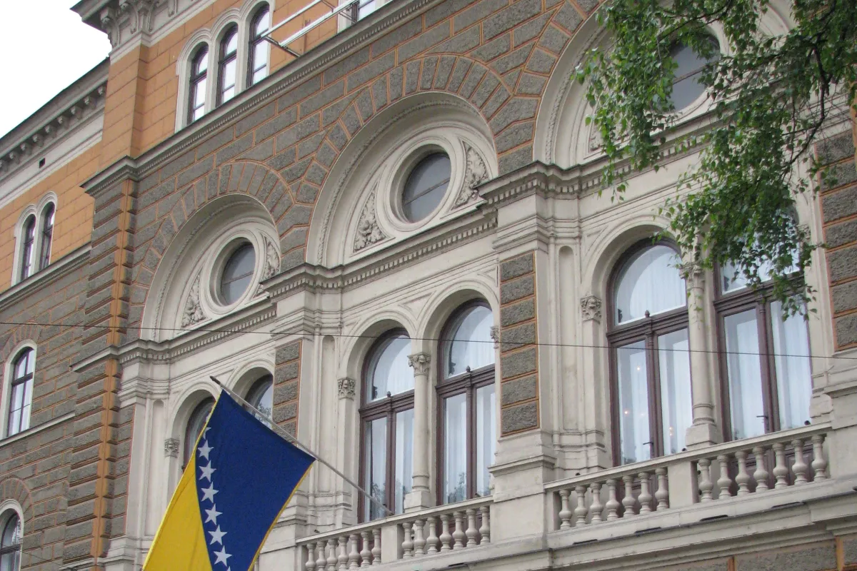 Drei Kandidaten und ein Sessel, der Bosnien-Herzegowina zu blockieren droht