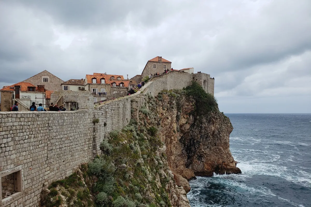 Exhibition of War Photographs Opens in Dubrovnik