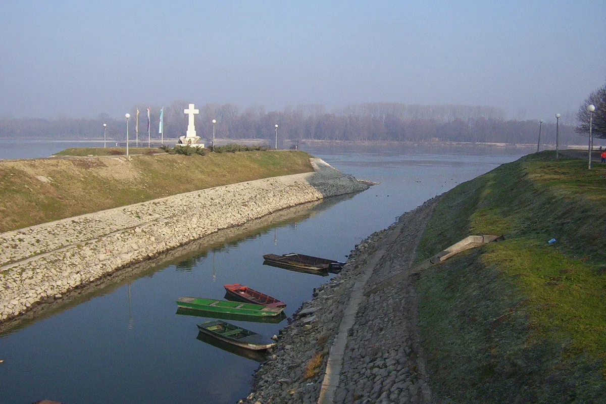 Five Projectiles Found in Vukovar, Work on the Vuka Riverbed Halted