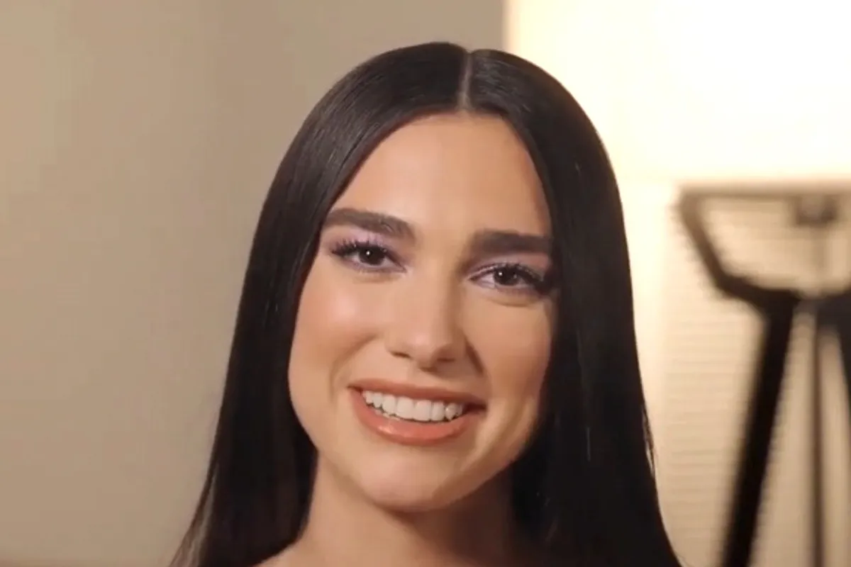 VIDEO / "Je*eš avokado tost": Dua Lipa u pola pet ujutro jela pljeskavicu