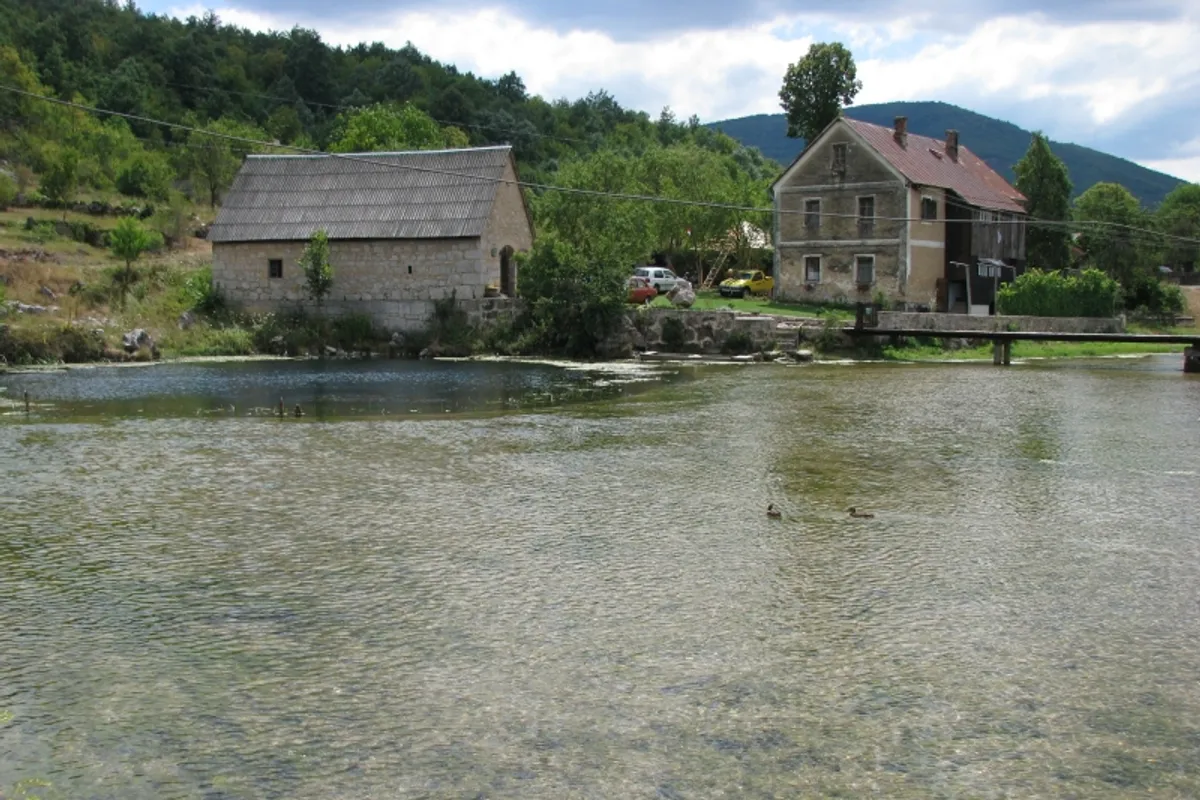 Voda u Lici sigurna za piće: Toksikolog Lovrić otklonio strah