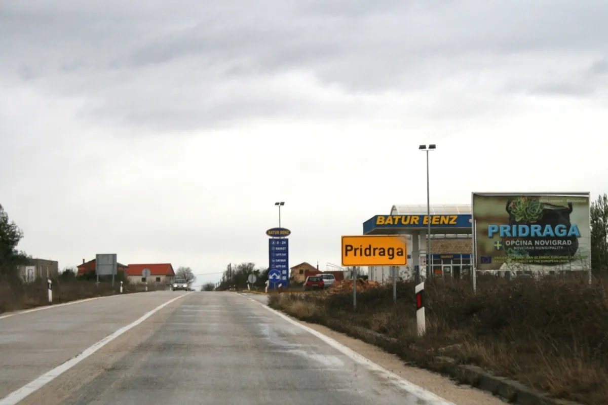Polizei in Zadar stoppt 77-Jährigen und 27-Jährige